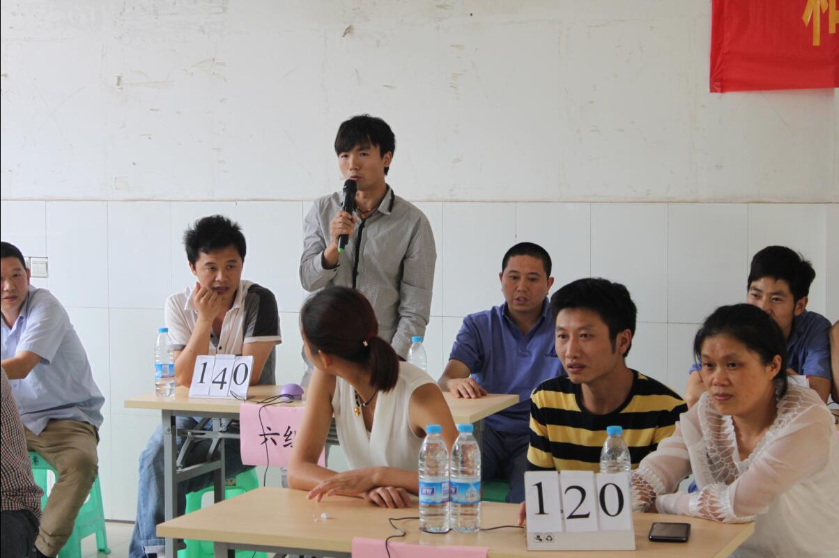 2016-5-20知识竞赛选手答题.jpg